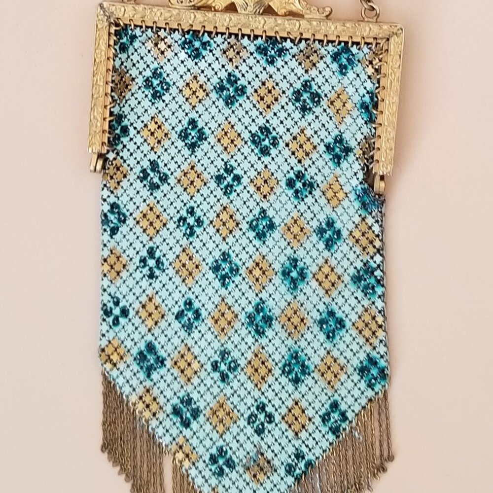 Vintage Mandalian Mfg. Co. Mesh Bag Flapper Purse